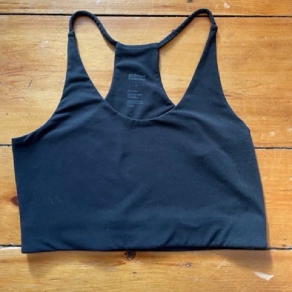 girlfriend collective black cleo sports bra